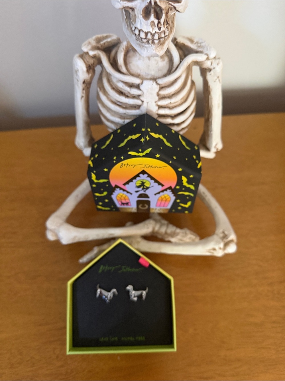 BETSEY JOHNSON Halloween Skeleton Dachshund Dog Puppy Creepy Earrings NEW NWT